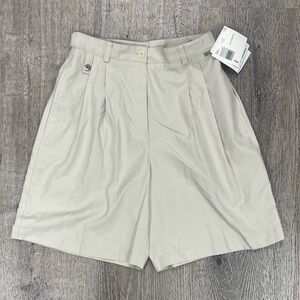 Liz Claiborne Lizgolf NWT Vintage Khaki Colored Golf Shorts